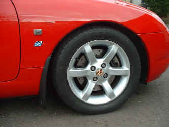 bigbrakes.jpg (92279 bytes)