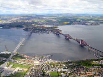 ForthBridges02.jpg (105186 bytes)